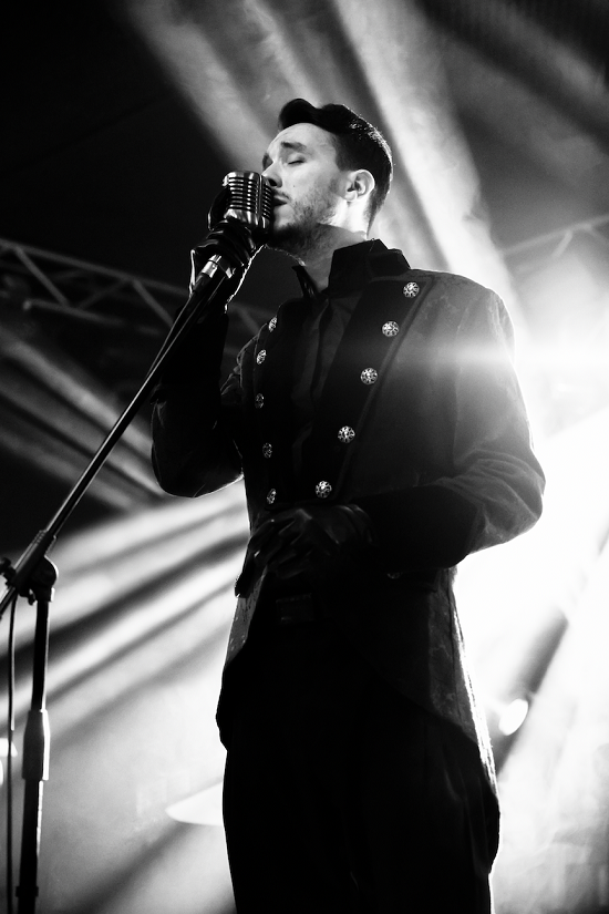 Concert : Cem Adrian